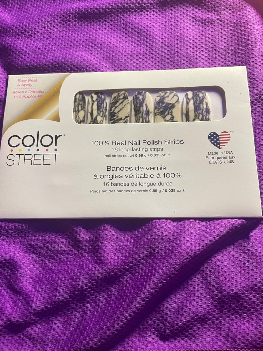 Color Street Marble Nail Strips – White with Black Veining
